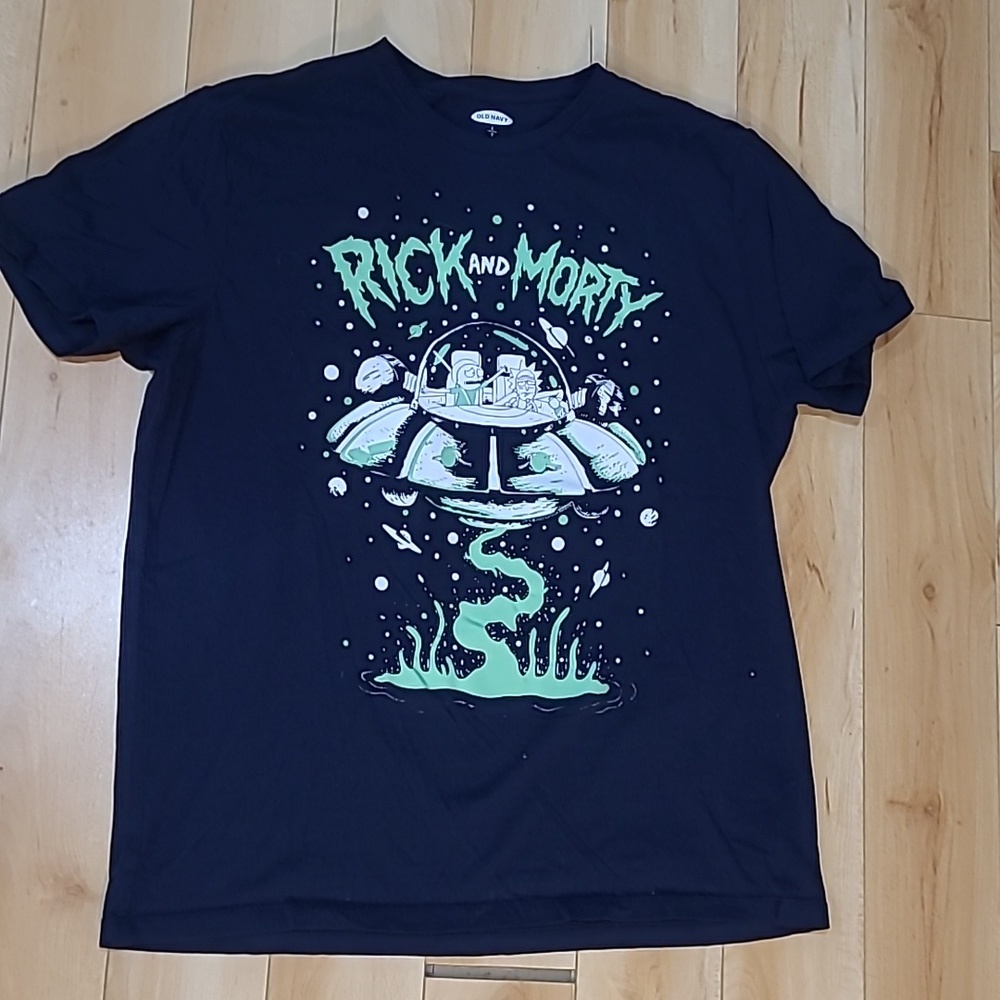 Old Navy men's L Rick and Morty shirt